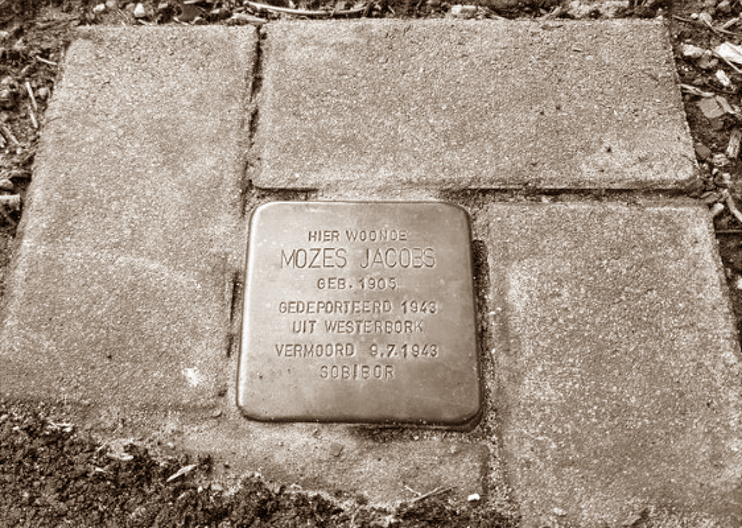 http://stolperstein%20zandhuisweg